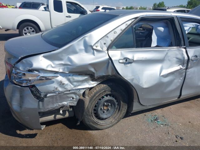 4T1BD1FK6FU146198 Toyota Camry Hybrid Le