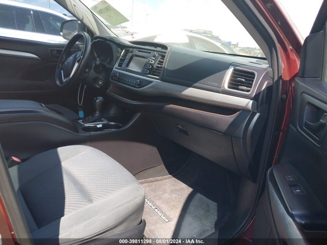 Toyota Highlander Le 2015 5TDZARFH2FS013294 Image 5