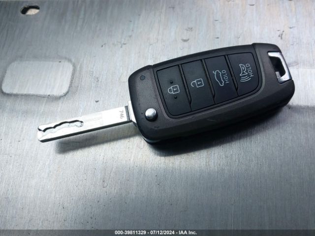3KPC24A3XKE069523 Hyundai Accent Sel