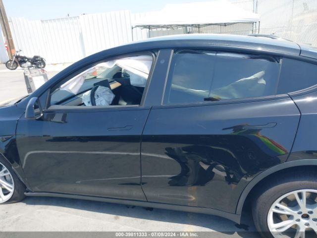 5YJYGDEE2MF082072 Tesla Model Y Long Range Dual Motor All-wheel Drive