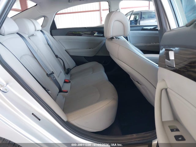 Hyundai Sonata Limited 2016 5NPE34AF5GH401631 Image 8