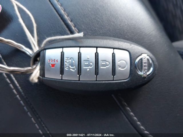 JN8AT2MV0HW024602 Nissan ROGUE SV
