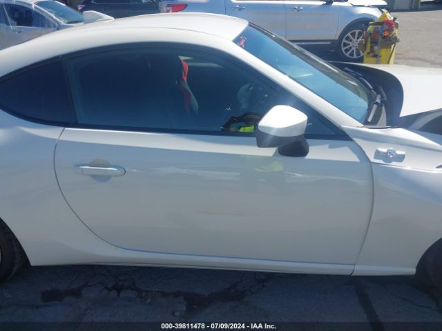 JF1ZNAA1XF8709833 Scion FR-S