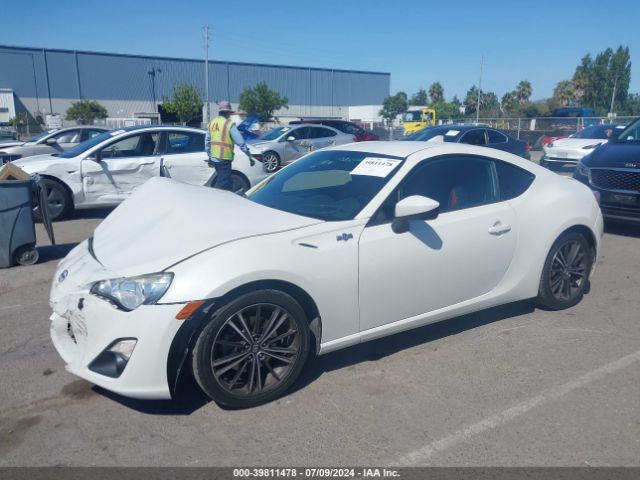 JF1ZNAA1XF8709833 Scion FR-S