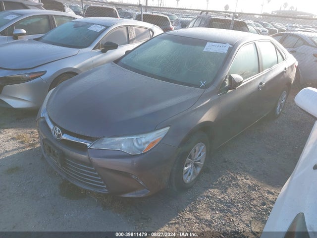 Toyota CAMRY LE 2015 4T4BF1FK6FR481669 Image 2