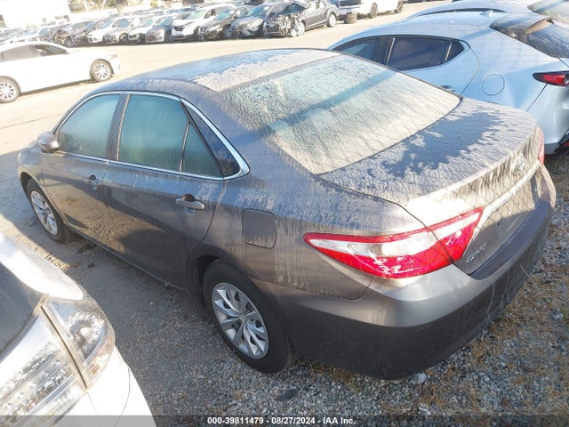 Toyota CAMRY LE 2015 4T4BF1FK6FR481669 Image 3
