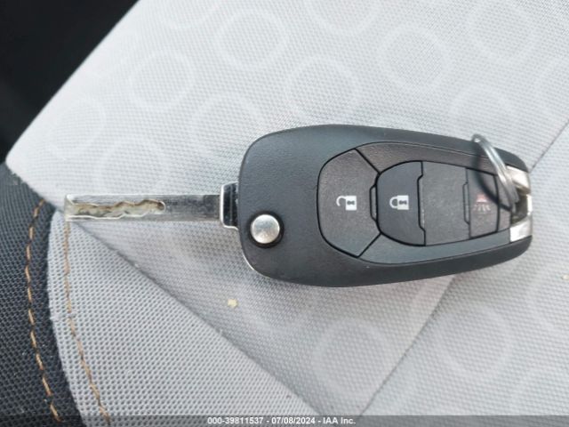 3GNCJKSB1KL124800 Chevrolet TRAX LS
