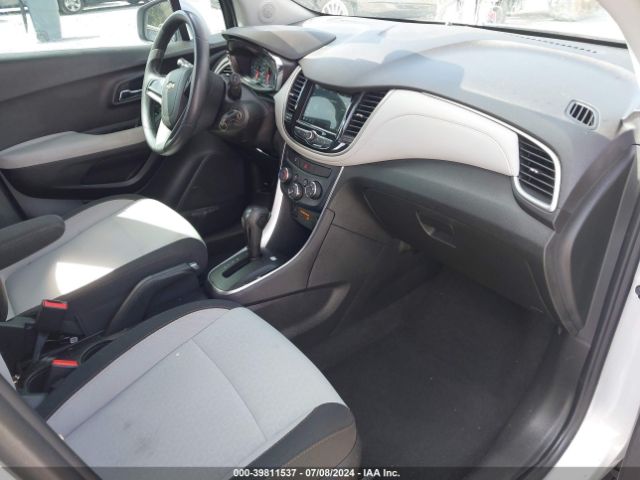 3GNCJKSB1KL124800 Chevrolet TRAX LS
