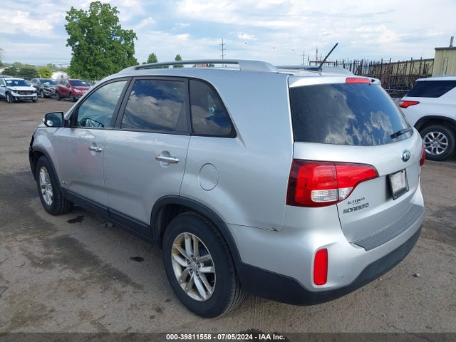 KIA SORENTO LX 2014 5XYKTCA66EG501917 Image 3