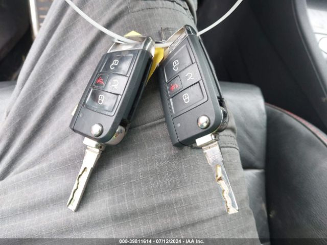 3VW4T7AU6FM016032 Volkswagen Golf Gti 2.0t Se 4-door