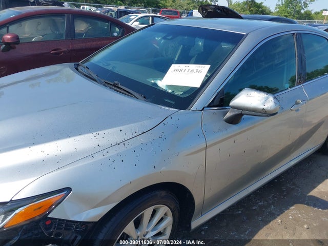 Toyota CAMRY LE 2018 4T1B11HK7JU049655 Image 6