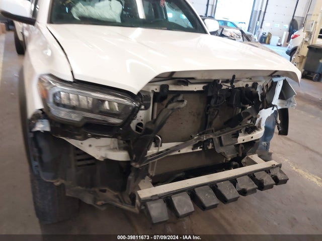 3TMCZ5AN5NM467624 Toyota Tacoma Trd Off Road