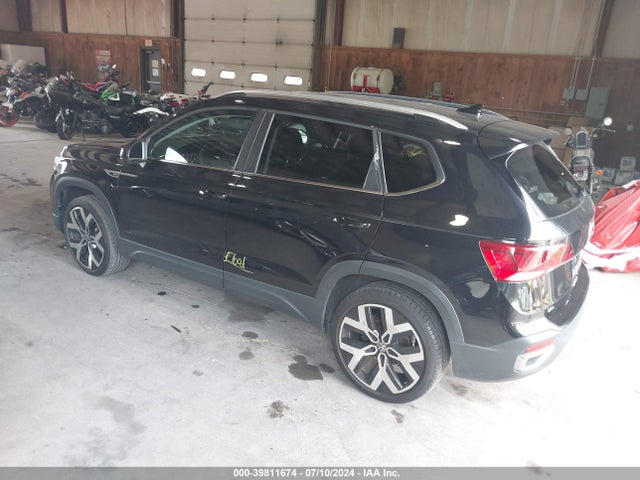 3VVJX7B21NM023946 Volkswagen Taos 1.5t Sel