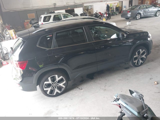 3VVJX7B21NM023946 Volkswagen Taos 1.5t Sel