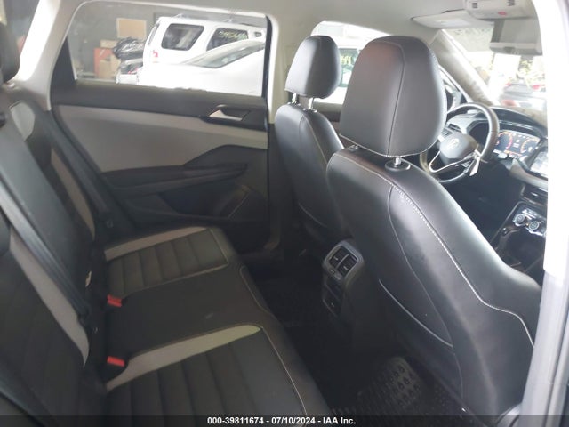 3VVJX7B21NM023946 Volkswagen Taos 1.5t Sel