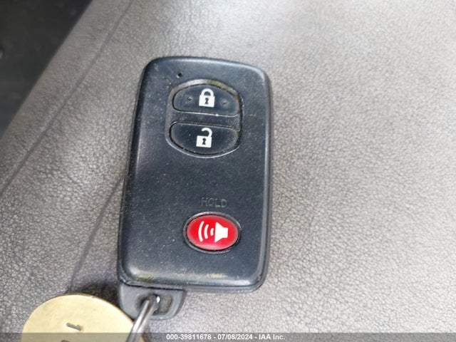 Toyota Prius V Four 2016 JTDZN3EU5GJ047423 Image 11
