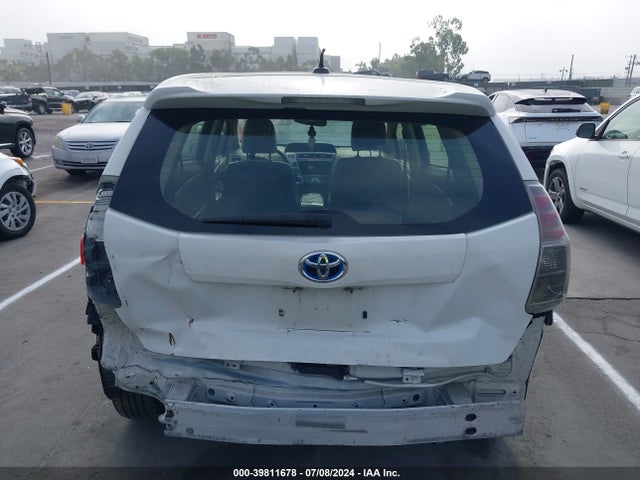 Toyota Prius V Four 2016 JTDZN3EU5GJ047423 Image 16