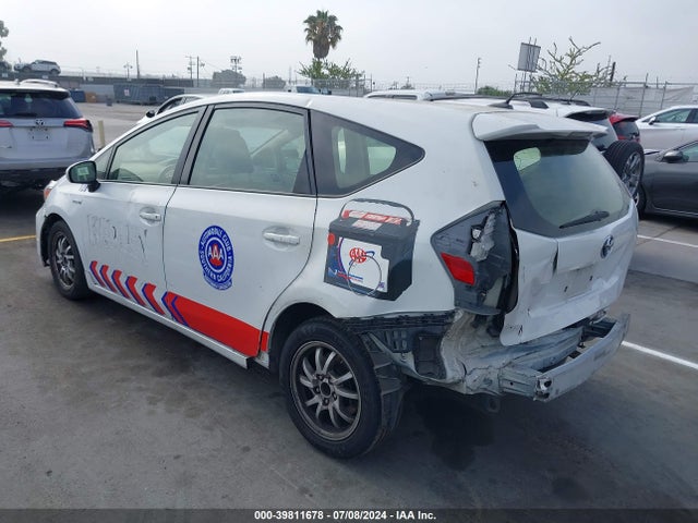 Toyota Prius V Four 2016 JTDZN3EU5GJ047423 Image 3