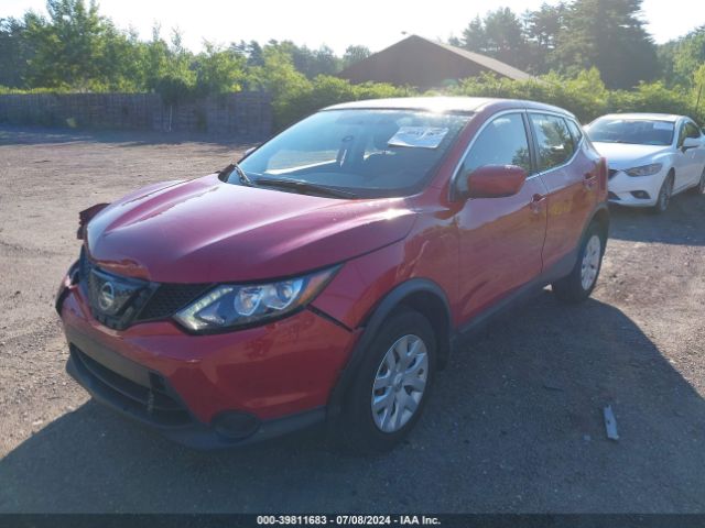JN1BJ1CR8JW285585 Nissan Rogue Sport S