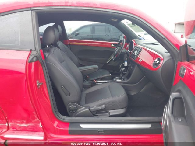 3VWJP7AT3EM608811 Volkswagen Beetle 2.5l