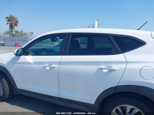 Hyundai TUCSON SE 2018 KM8J23A44JU817155 Image 14
