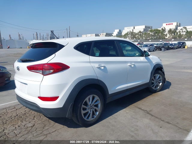 Hyundai TUCSON SE 2018 KM8J23A44JU817155 Image 4
