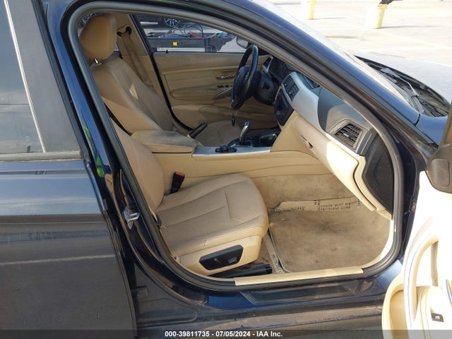 BMW 320i 2015 WBA3B1C59FP681485 Image 5