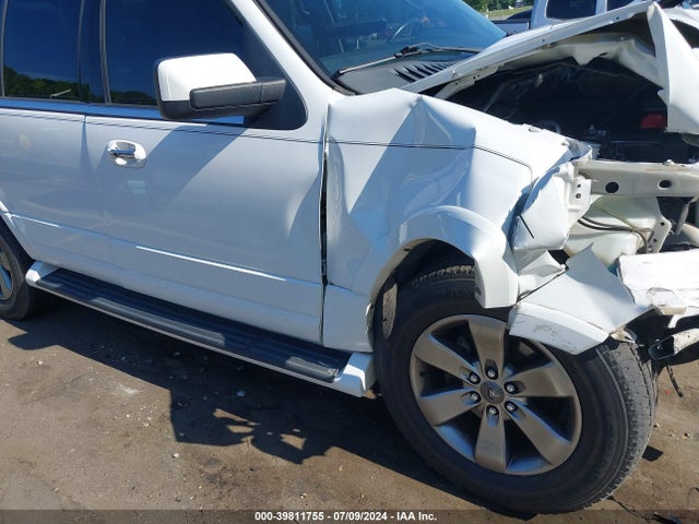 Ford Expedition Limited 2017 1FMJU1KT7HEA56386 Image 16