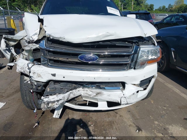 Ford Expedition Limited 2017 1FMJU1KT7HEA56386 Image 17