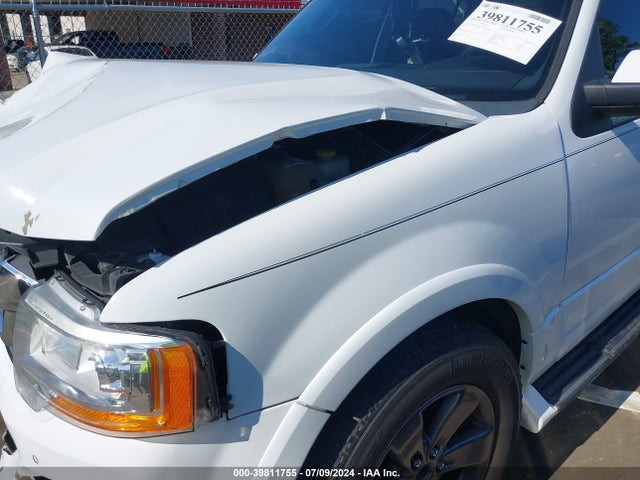 Ford Expedition Limited 2017 1FMJU1KT7HEA56386 Image 19
