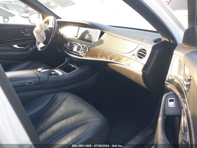 WDDUG8CB1GA209797 Mercedes-Benz S 550