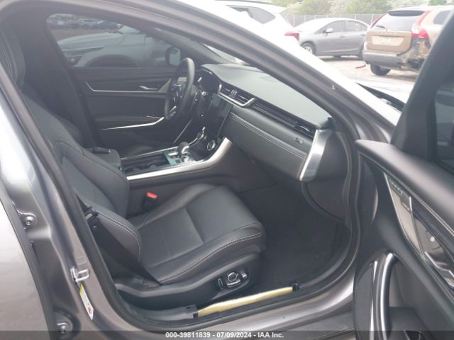 2022 JAGUAR XF SAJBL4GX9NCY91925 Photo 4