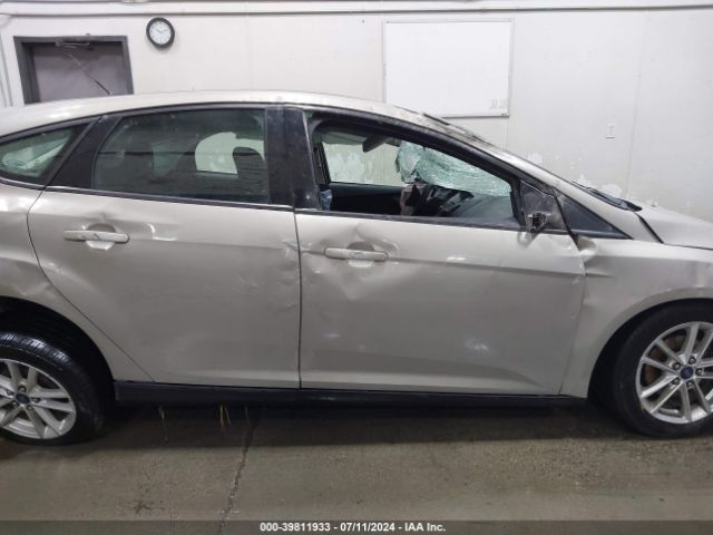 1FADP3K2XFL282626 Ford FOCUS SE