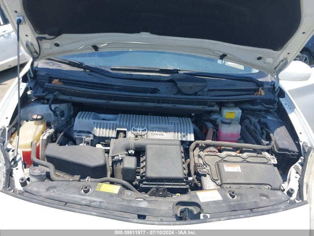 Toyota Prius Three 2015 JTDKN3DU3F1954821 Image 10