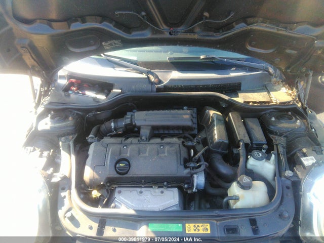 2009 MINI COOPER CLUBMAN WMWML33559TX50102 Photo 9