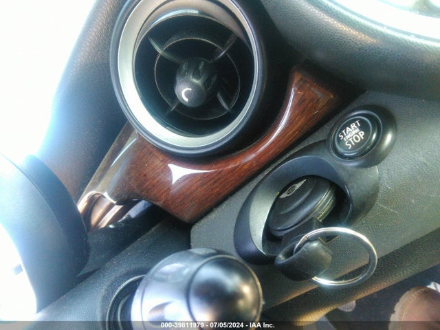 2009 MINI COOPER CLUBMAN WMWML33559TX50102 Photo 10