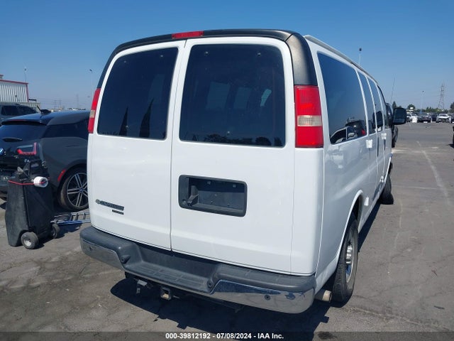 1GBWGRFF4F1188910 Chevrolet Express 2500 Lt