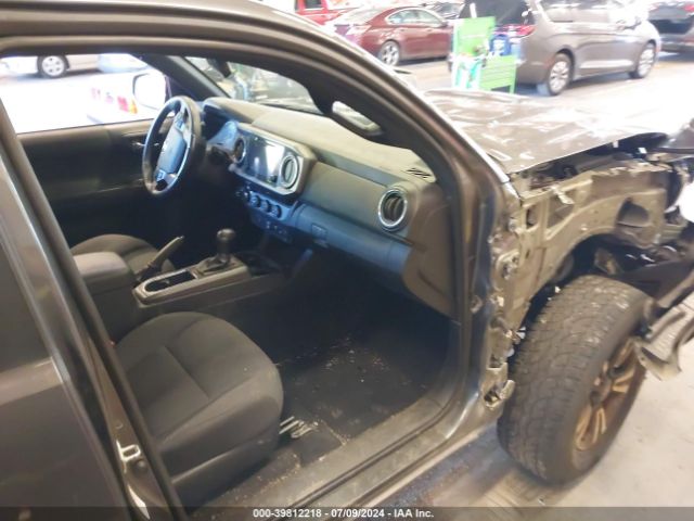 5TFCZ5AN8KX178324 Toyota Tacoma Trd Sport
