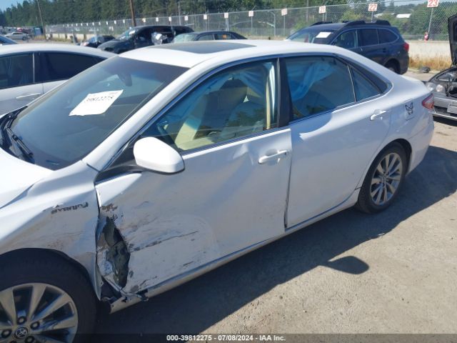 4T1BD1FK5HU220648 Toyota Camry Hybrid Xle
