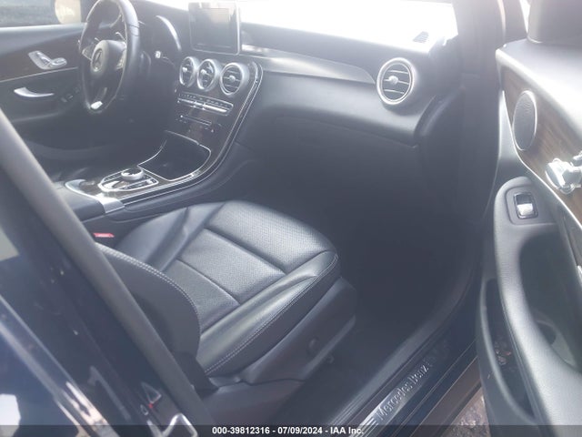 WDC0G4JB0JV059602 Mercedes-Benz GLC 300