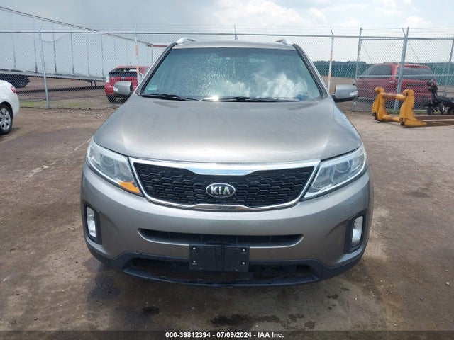 KIA Sorento Lx V6 2015 5XYKTDA74FG611624 Image 12