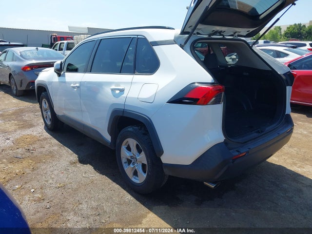 Toyota Rav4 Xle 2019 2T3W1RFV1KW011957 Image 3