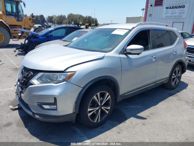 5N1AT2MT7JC738031 Nissan Rogue Sl