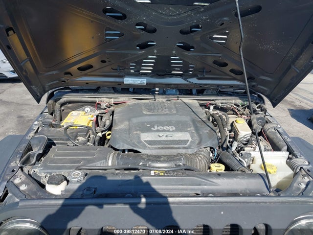 1C4BJWDG9HL613874 Jeep Wrangler Unlimited Sport 4x4
