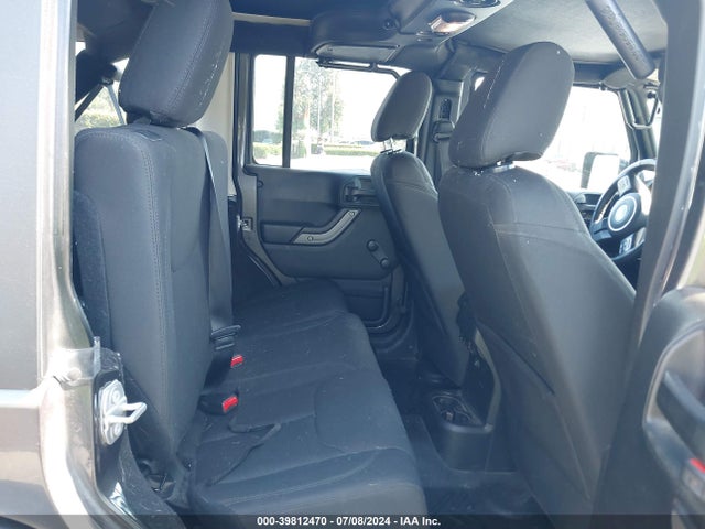 1C4BJWDG9HL613874 Jeep Wrangler Unlimited Sport 4x4