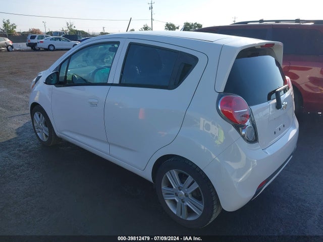 Chevrolet Spark 1lt Cvt 2015 KL8CD6S93FC791141 Image 3