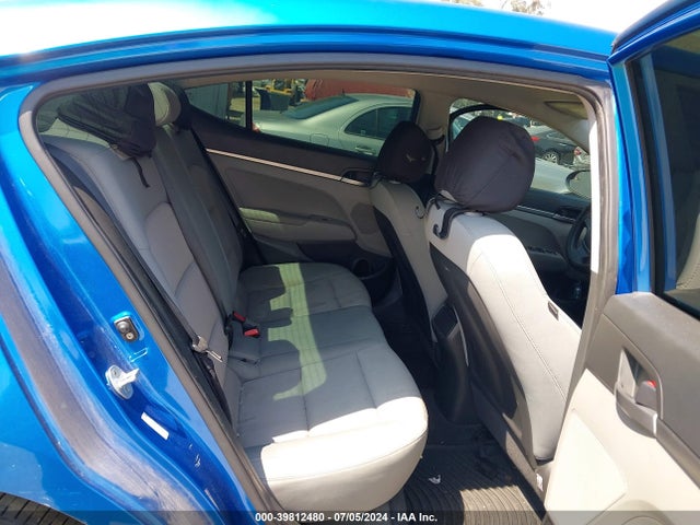 Hyundai ELANTRA SE 2017 KMHD74LF9HU112266 Image 8