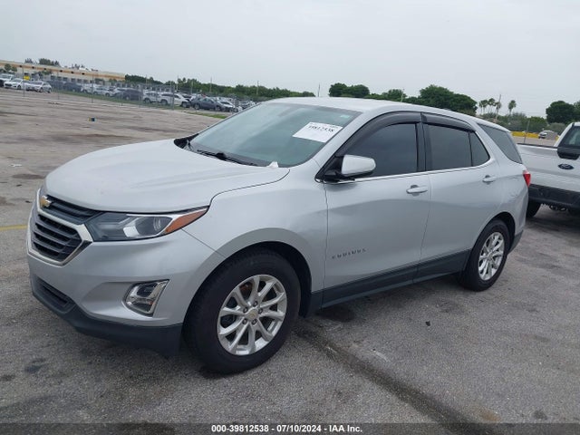 Chevrolet EQUINOX LT 2018 2GNAXJEV4J6318391 Image 2