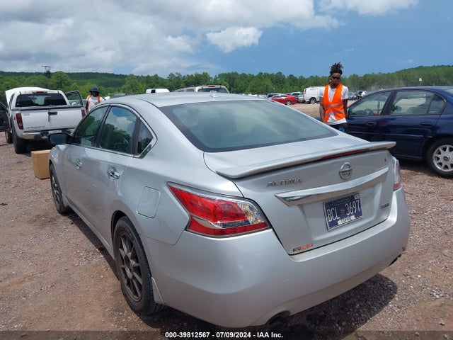 Nissan Altima 2.5 S 2015 1N4AL3AP6FC594955 Image 3