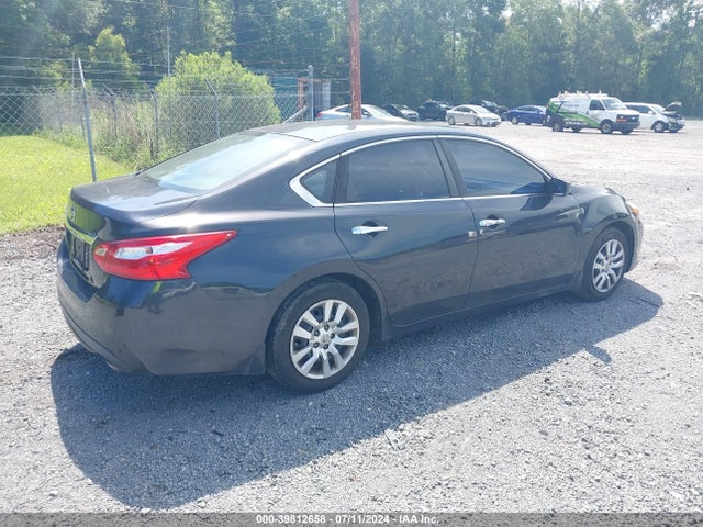 Nissan Altima 2.5 S 2017 1N4AL3AP1HN310719 Image 4